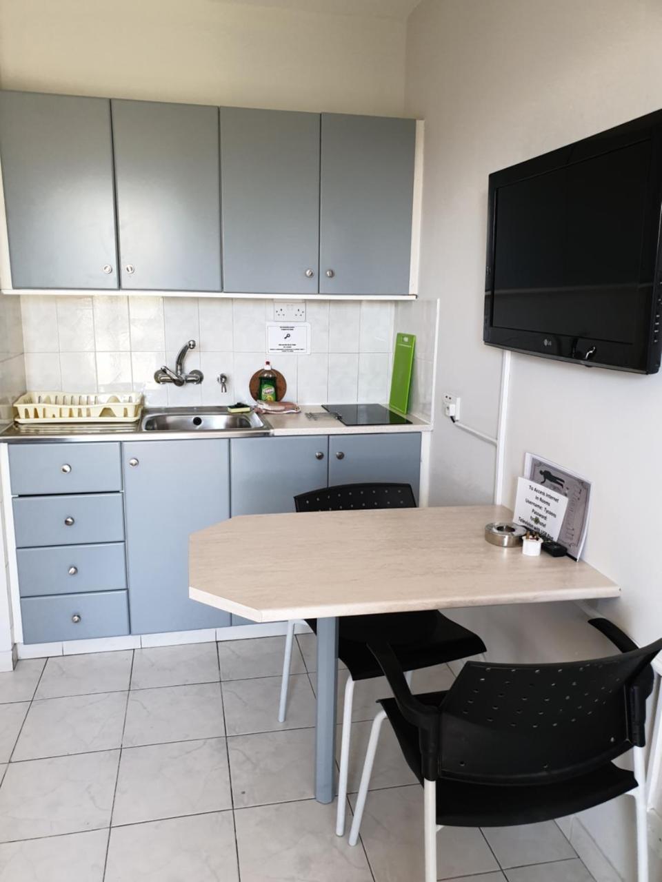 Tycoon Apartments Лимасол Екстериор снимка